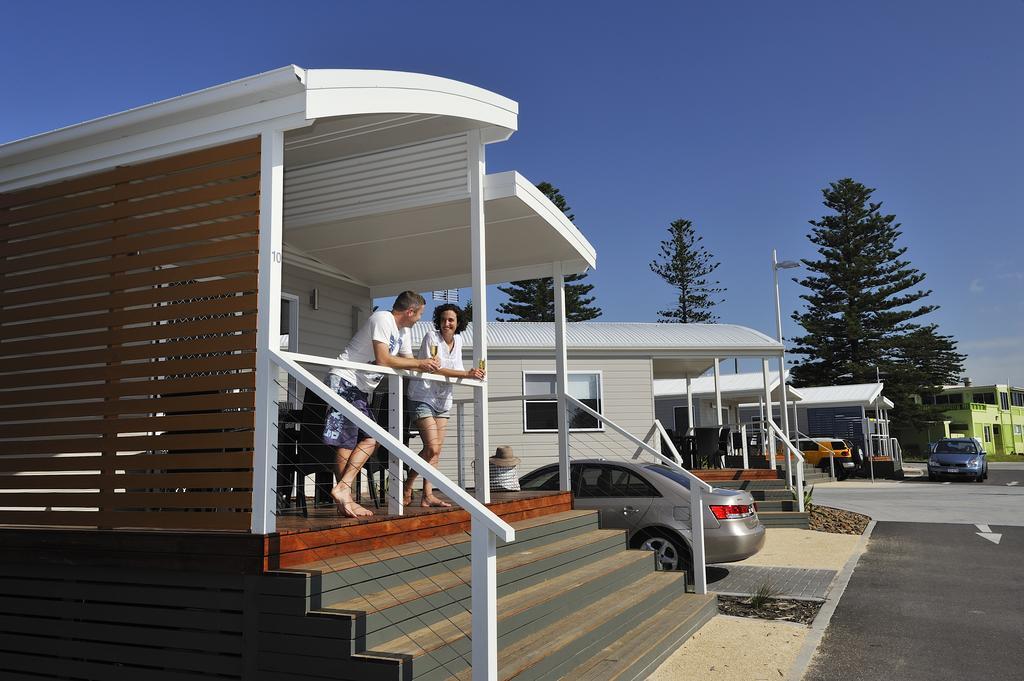 Nrma Stockton Beach Holiday Park Hotel Ruang foto