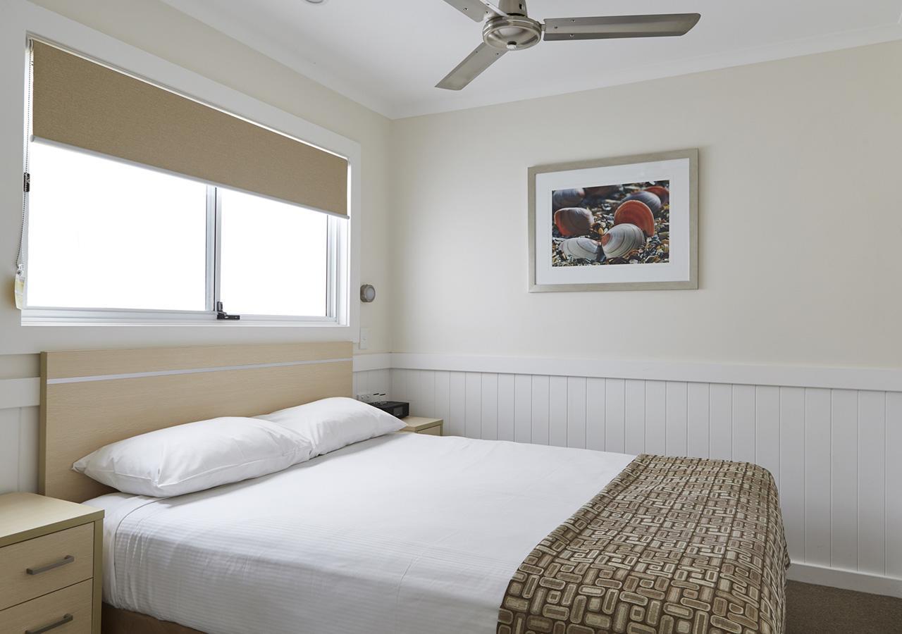 Nrma Stockton Beach Holiday Park Hotel Bagian luar foto